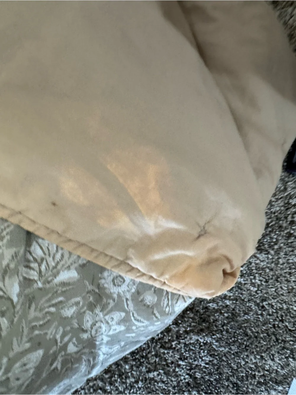 Threshold Floral comforter - Beige Cream